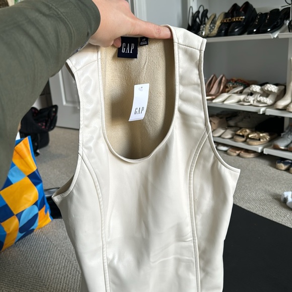 NWT Gap leather bodysuit cream color XS - Picture 3 of 4